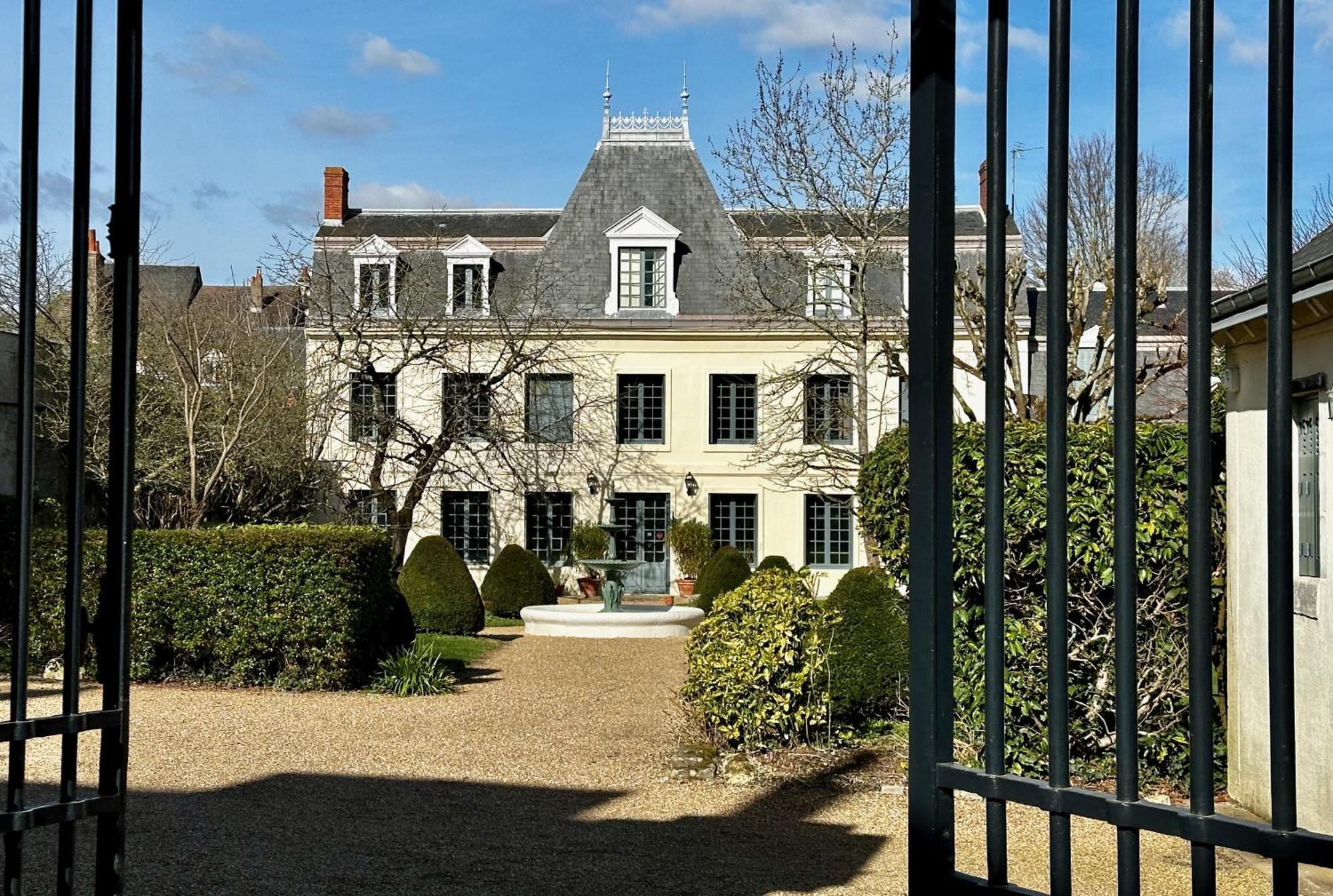 Вилла Le Vieux Manoir Амбуаз Экстерьер фото